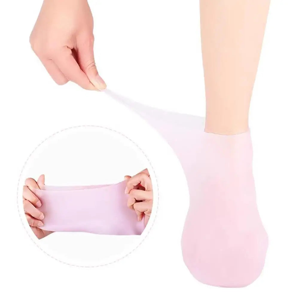 Silicone mask cover, ear-mounted fixed mask to moisturize and absorb essence, reusable hydrating three-piece set, gloves, foot c