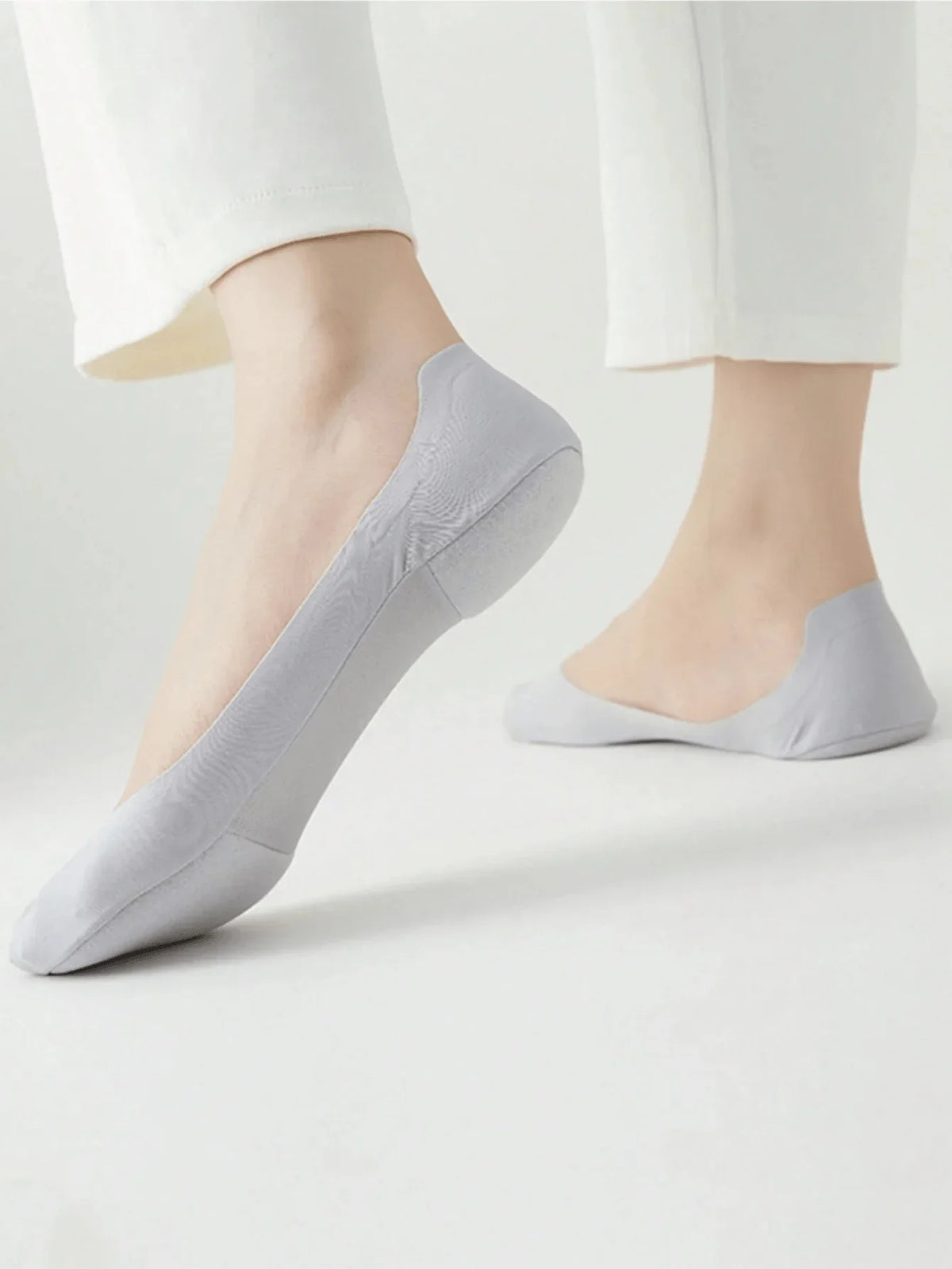FitGearly women's boat socks designed for plantar fasciitis, providing support and comfort for health and fitness needs.